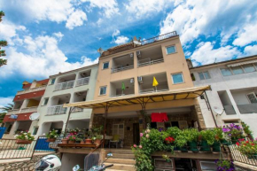 Urban Studios, Makarska